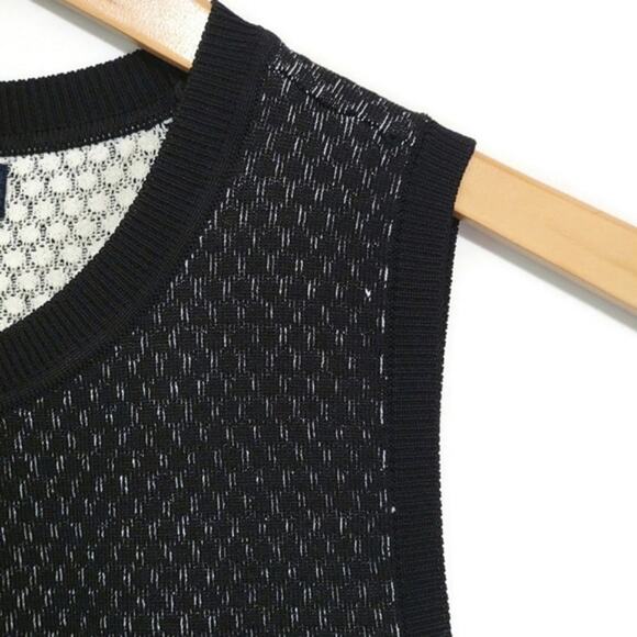 Rachel Roy Crewneck Sleeveless Black and White Knit Sweater Size M - Picture 4 of 12